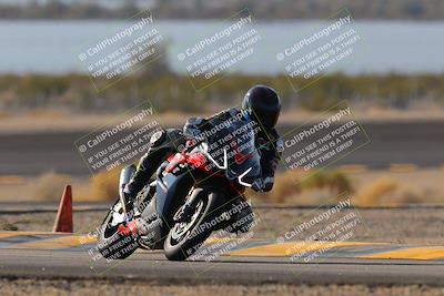 media/Dec-18-2022-SoCal Trackdays (Sun) [[8099a50955]]/Turn 14 (940am)/